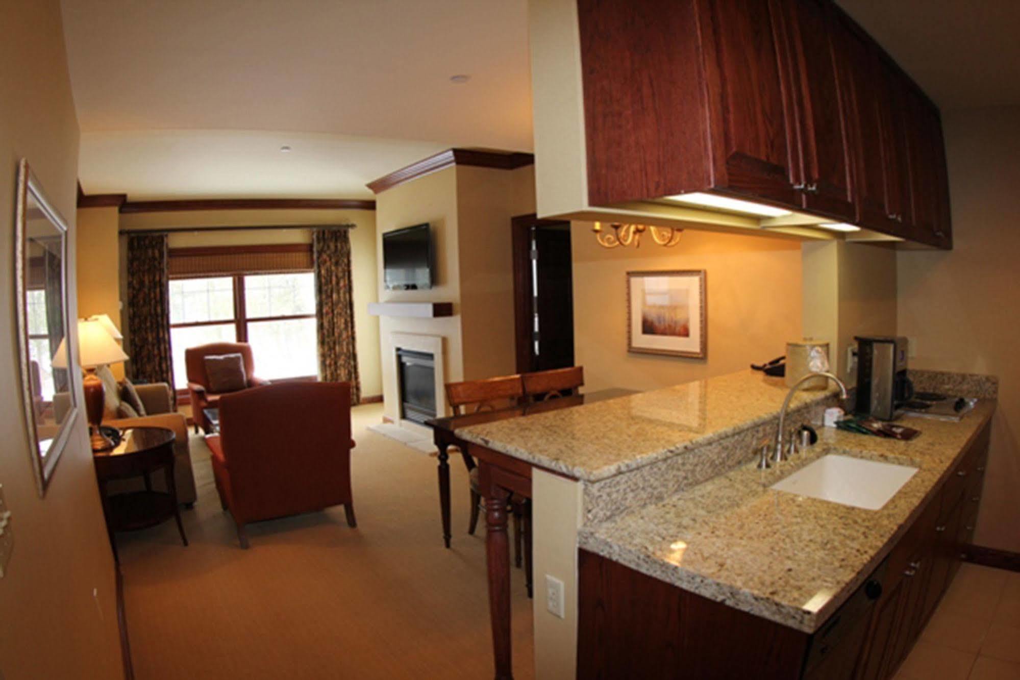 Osthoff Resort Elkhart Lake Bagian luar foto
